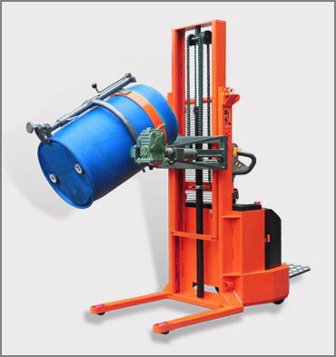 全電動油桶搬運(yùn)翻轉(zhuǎn)車